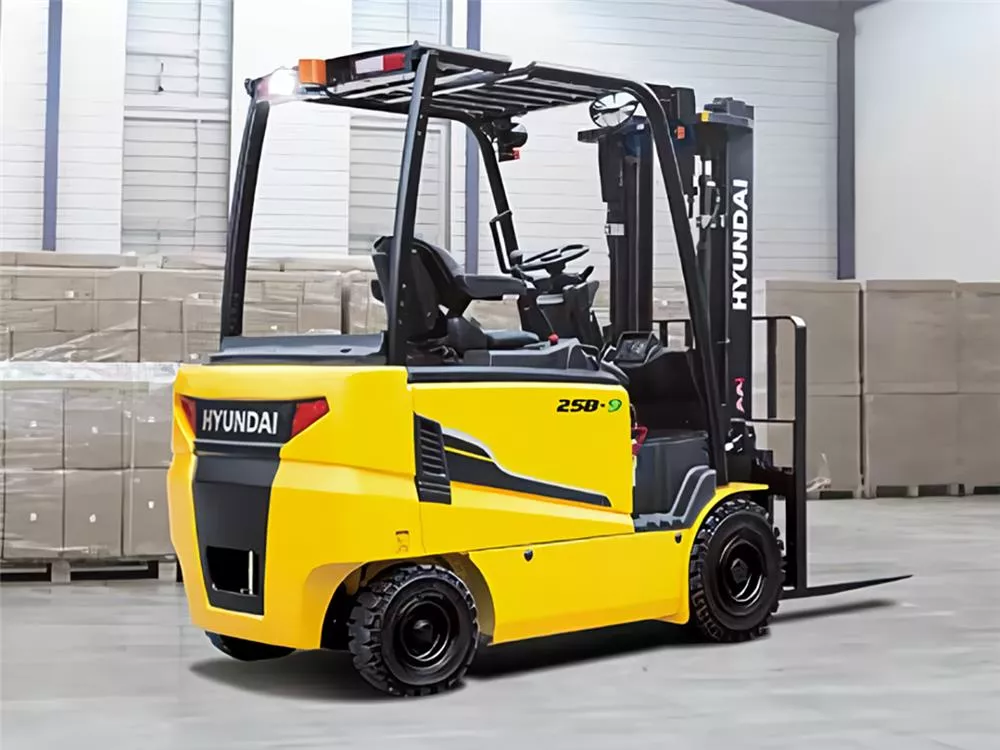 Вилочный погрузчик Hyundai 30B-9