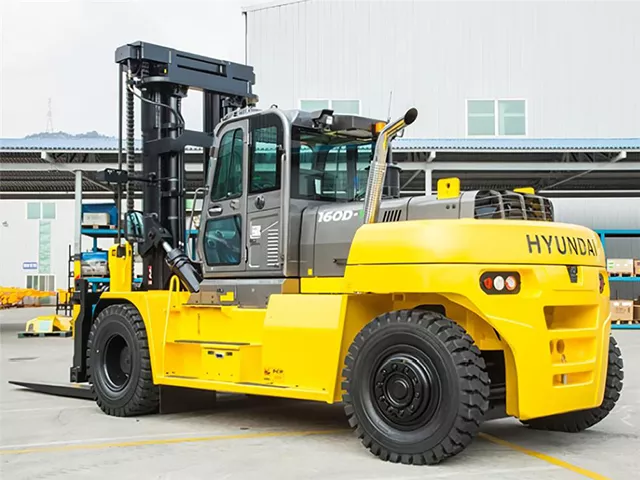 Вилочный погрузчик Hyundai 160D-9L