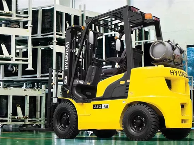 Вилочный погрузчик Hyundai 25G-7M